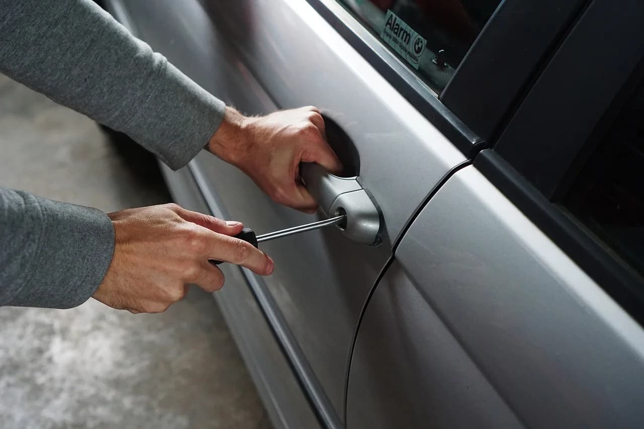 Autozámečník Štěchovice – nouzové otevření auta